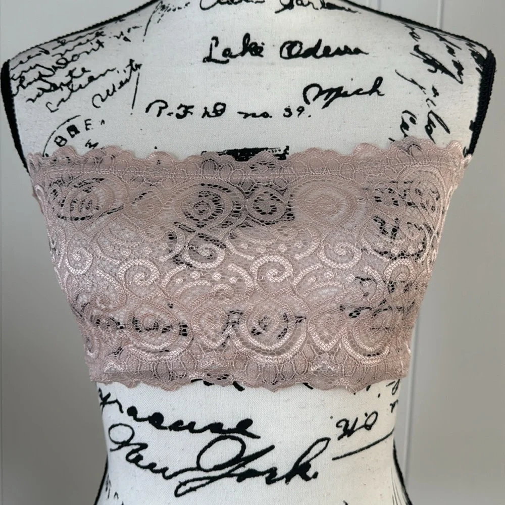 NWOT Free People Intimately Stretch Lace Seamless Bandeau Bra XS/S